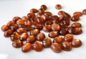 Cabochon ovale en pierre de soleil naturelle 5x7mm Qualité AAA-Cabochon ovale en pierre de soleil de qualité supérieure - Product Image 4