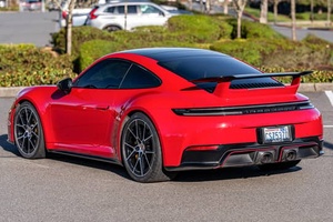 ( F&2 ) รถปอร์เช่ 911 คาร์เรร่า 4 จีทีเอส คูเป้ ปี 2025 มือสอง เครื่องยนต์ไฮบริดเทอร์โบ 6 สูบเรียง 532 แรงม้า ระบบขับเคลื่อนสี่ล้อ - Product Image 2