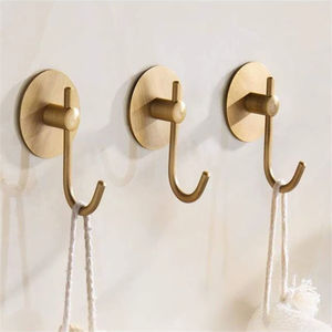 Crochet mural en métal doré pour maximiser l'espace de rangement mural dans les placards, les chambres à coucher et les pièces utilitaires - Product Image 1