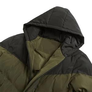 Chaqueta acolchada de hombre con patrón de diseño personalizado para invierno y otoño, cuello levantado, cremallera, lona lisa, servicio OEM, pedido personalizado de baja tasa - Product Image 2