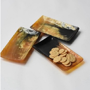 Rustique-Plateaux de service décoratifs en corne naturelle fabriqués à la main pour la maison Plateau décoratif élégant et durable pour la décoration de la maison et de la cuisine - Product Image 1