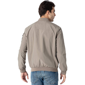 Ventes en gros de vestes pour hommes classiques tendance de haute qualité avec poche latérale zippée personnalisée, fabriquées au Pakistan 2024 - Product Image 4