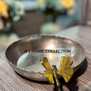 ชามตกแต่งโต๊ะสำหรับงานแต่งงานทำจากโลหะทองเหลืองทันสมัยวางกลางโต๊ะและจัดแสดงดอกไม้ - Product Image 6