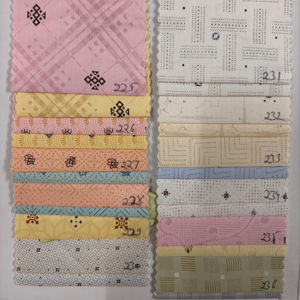 Camisa de Niño y Niña de Primera Calidad, Tejido Suave de Polialgodón 36, Elegante Estampado de Orquídeas, Técnica de Tejido, Calidad de Exportación para el Mercado Internacional - Product Image 1