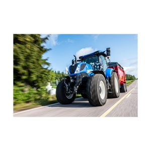 Stock mondial de tracteurs CNH prêts à être expédiés en conteneurs et livrés rapidement - Product Image 3