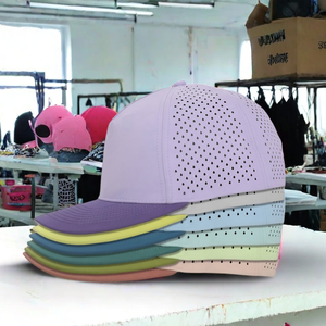 Casquette de golf sportive légère pour hommes Panneaux à séchage rapide Respirant Front Secure Fit pour les jours de jeu de fitness par temps chaud - Product Image 4