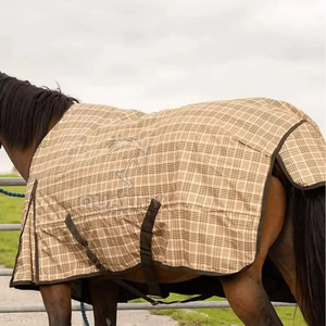 Alfombra de invierno de caballo rellena de algodón de alta calidad, protección duradera aislada para exteriores, fabricada en Pakistán - Product Image 6