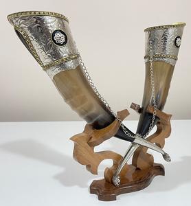 Tazas de Cuerno Vikingo para Beber, Talladas a Mano, Fabricadas en India, con Soporte de Madera, Precio al por Mayor, Tamaño Personalizable - Product Image 3