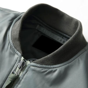Chaqueta bomber de invierno informal de alta calidad para hombre, cómoda y con logotipo en la parte delantera - Product Image 5