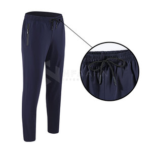 Pantalon décontracté élégant pour hommes avec coupe confortable et tissu durable pour des tenues décontractées de tous les jours - Product Image 6