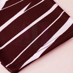 ชุดกีฬาฟุตบอลผู้ชายแขนสั้น ผ้าโพลีเอสเตอร์ 100% ระบายอากาศได้ดี น้ำหนักเบา สวมใส่สบาย เหมาะกับทุกฤดูกาล - Product Image 6