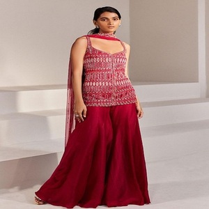 Vestidos y trajes Anarkali de diseñador para fiestas nupciales, de alta gama, ecológicos, para embarazadas, corte A, con cola catedral/real - Product Image 2