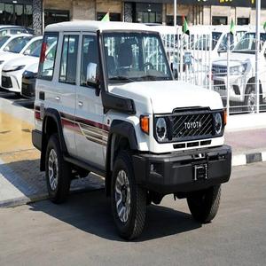 สภาพดีเยี่ยม ปี 2024 โตโยต้า แลนด์ ครุยเซอร์ 70 ซีรีส์ LC 76 LX เกียร์อัตโนมัติ เครื่องยนต์ V6 - Product Image 1