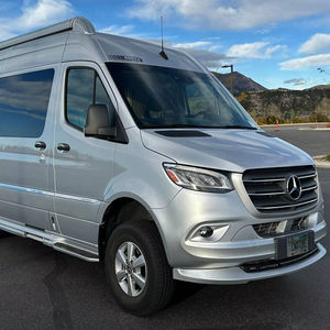Sprinter 2500 Airstream Interstate 19 Edición Tommy Bahama 2021, 4x4, ~4,200 Millas, Conversión Completa a Autocaravana, Turbodiésel V6, 4WD - Product Image 1