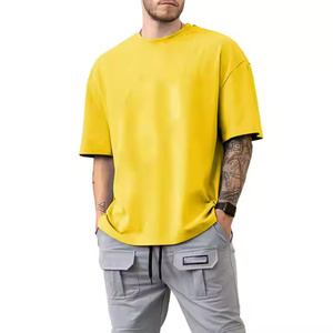 High Quality 220 GSM <b>Oversized</b> Men's <b>T</b>-<b>Shirt</b> Custom Logo Streetwear <b>Plain</b> Cotton Blank Design - Product Image 2