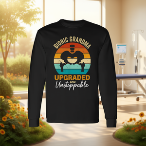 เสื้อยืดแขนยาวลายคุณยายไบโอนิค สำหรับผู้ที่ผ่าตัดสะโพกและเปลี่ยนข้อสะโพก ชุดโปรโมชั่นสำหรับการฟื้นตัวหลังการผ่าตัดเปลี่ยนข้อสะโพก - Product Image 3