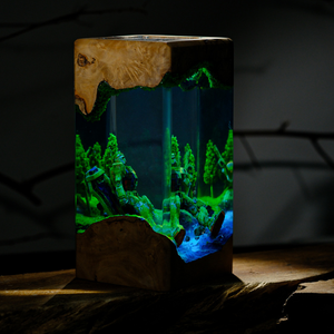 Lampe Gundam, Lampe en résine époxy, Lampe en résine époxy personnalisée, Lampe en bois et résine, Veilleuse personnalisée, Cadeau fait main, Cadeau de Noël - Product Image 3