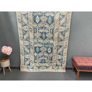 Alfombra de 4.5x6.4 pies, Alfombra Turca Vintage, Alfombra de Lana con Rayas Azules - Product Image 1