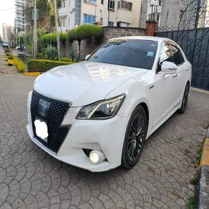 Compre Toyota Crown Usado, Envío Rápido, Volante a la Izquierda y Derecha, Gran Oferta, Precio Económico, Autos Usados Toyota Crown en Venta - Product Image 3