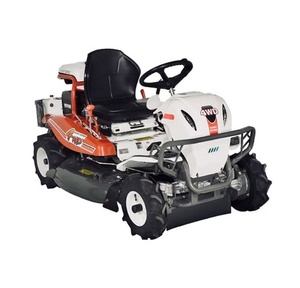Tondeuse compacte OREC RM982F 4x4 : Tracteur fiable et efficace pour la coupe de l'herbe, idéal pour l'entretien des pelouses, l'agriculture et l'aménagement paysager - Product Image 2