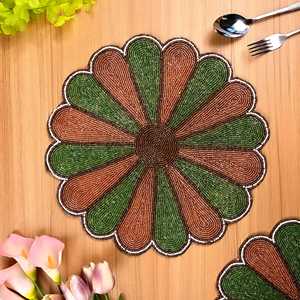 Tapis antidérapant traditionnel fait main, rond, perlé, en satin, tissé et brodé, pour la décoration de la maison et de mariages - Product Image 1