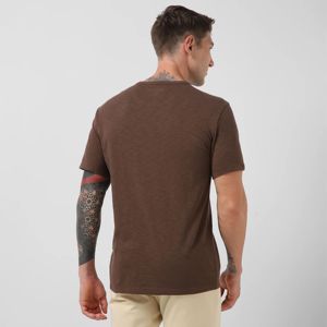 T-shirt classique à col en V flammé pour homme-Coton respirant, texture distinctive, idéal pour une tenue décontractée - Product Image 4