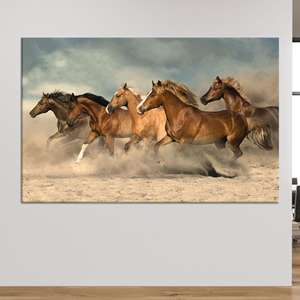 Tableau sur toile imprimé Chevaux au galop : Décoration murale élégante pour la décoration de la cave des hommes, TOILE ENVELOPPEE - Product Image 1