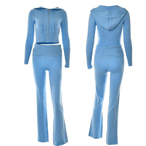 Conjunto de chándales con capucha recortada y pantalones acampanados para mujer, cómodo y elegante - Product Image 3