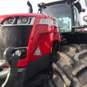 Massey Ferguson 8730 Dyna-VT Tractores 4WD 10,3 T Máquina - Product Image 3