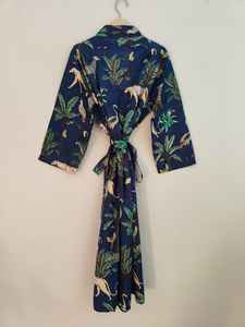 Kimono Largo de Verano para Mujer, Azul Marino, Estampado Floral, Manga Corta, Cuello en V, 100% Algodón, Marca Clásica de Arte y Artesanía - Product Image 6