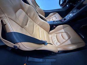 Offre exceptionnelle : McLaren 12C Spider d'occasion 2013, propre et prête à être expédiée - Product Image 4