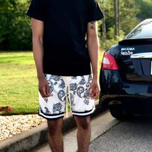 Shorts de sport respirants anti-rétrécissement pour hommes, motif uni, impression par sublimation, vêtements d'équipe pour garçons et adultes - Product Image 4