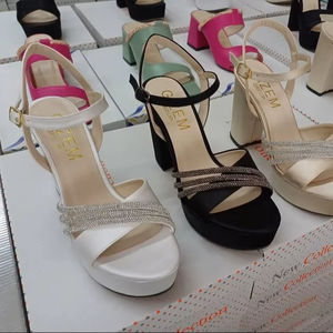 รองเท้าส้นสูงแบบรัดส้นสำหรับผู้หญิง มีทั้งแบบประดับเพชรและไม่ประดับเพชร สูง 8 ซม. ไซส์ 36-40 ผลิตในตุรกี - Product Image 1