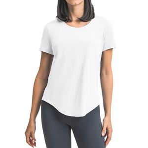 เสื้อยืดโยคะสกรีนโลโก้ เสื้อยืดผู้หญิงทรงเข้ารูป แขนสั้น ระบายอากาศดี เหมาะสำหรับออกกำลังกาย วิ่ง คอกลม - Product Image 1