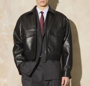 Veste en cuir vintage chic pour hommes et femmes avec fausse fourrure - Product Image 1