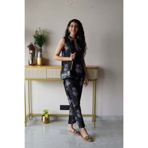 Ensemble short 2 pièces Rose Noir XS/XS, tenue d'automne avec deux pièces coordonnées - Product Image 6