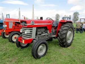 Tractor Massey Ferguson 165 a la venta en stock con entrega rápida Comprar ahora y ahorrar a precio mayorista mejor precio disponible - Product Image 3