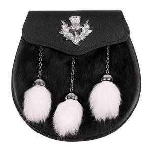 Sporran de tartán adornado con borlas elegantes y bordado intrincado perfecto para las Tierras Altas tradicionales - Product Image 2