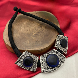 Bel ensemble de collier oxydé réversible pour femmes et filles Design double face avec des détails complexes des deux côtés - Product Image 5