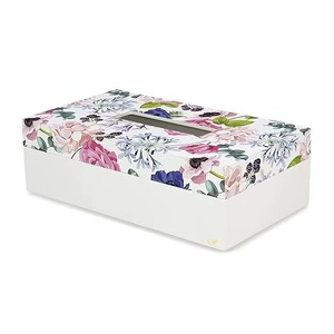 Caja de pañuelos blanca de diseñador con tapa de patrón floral para una decoración elegante del hogar y uso funcional hecho a mano de La India - Product Image 1