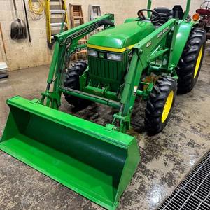 Mini John Deera 430 Petit tracteur agricole 4WD avec chargeur frontal Tracteur utilitaire compact pour l'agriculture Prix bon marché - Product Image 6