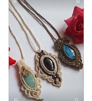 Collier en macramé fait main avec pendentif en pierre de malachite naturelle, cadeau minimaliste bouddhiste, noué à la main, réglable