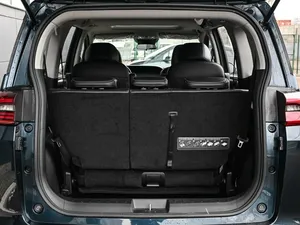 2021 GERC Trompchl Van Automática Turbo Gasolina Asientos de Cuero Techo Panorámico - Product Image 3