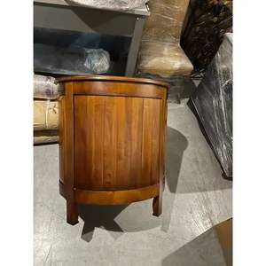 Chevet élégant en acajou sculpté à la main - Style français, armoire de chevet de chambre à coucher, accents floraux ornés, portes incurvées, design luxueux - Product Image 6