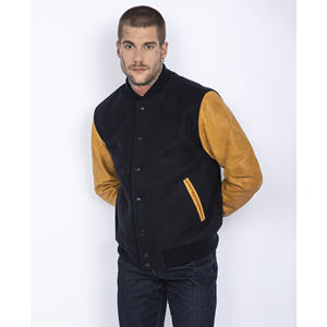 เสื้อแจ็กเก็ตเบสบอลของผู้ชายเสื้อแจ็กเก็ตสีดำผ้าขนสัตว์แขนหนังปักกำมะหยี่แบบสั่งทำสำหรับฤดูหนาว - Product Image 1