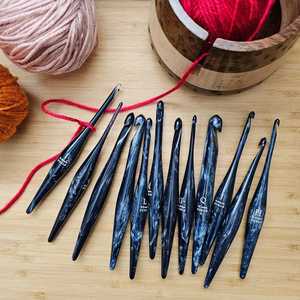 Gancho de Ganchillo de Resina Mango Ergonómico para Tejer y Tejer Hilo DE LA India - Product Image 2