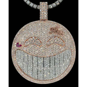 Pendentif vintage original Shield VVS Lab Grown en argent 925 personnalisé avec placage rhodium Bijoux Hip Hop - Product Image 1