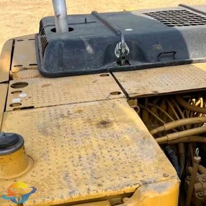 Excavatrice moyenne Caterpillar CAT320DL d'occasion à bas prix, poids opérationnel de 20 à 35 tonnes, type chenille, composants du moteur principal, boîte de vitesses - Product Image 5