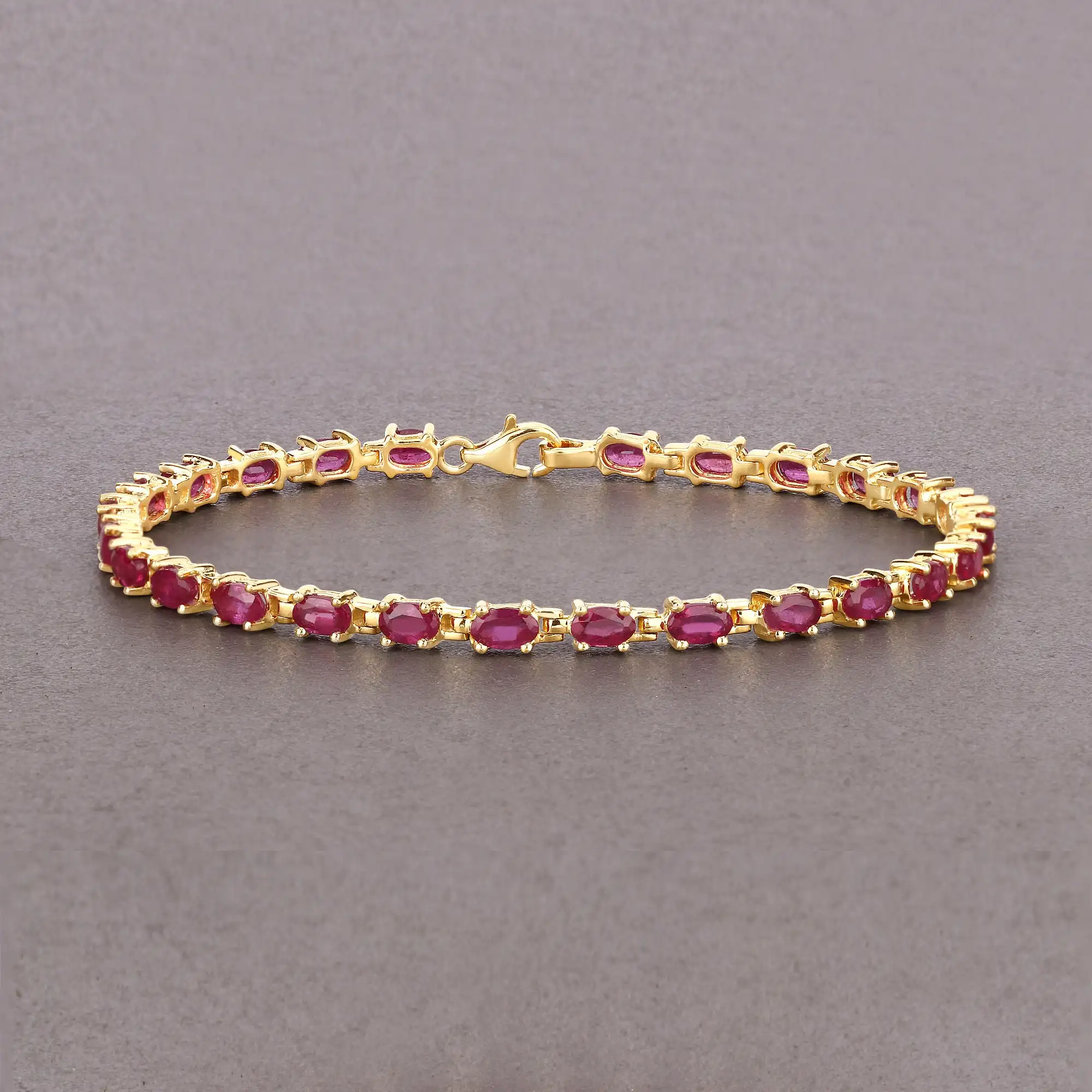 Luxueux or de haute qualité personnalisé ovale coupe rubis naturel élégant fantaisie bande bijoux en argent massif Bracelet de Tennis pour les femmes