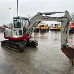 Miniexcavadora Takeuchi TB235-2 con Motor Isuzu, Cilindro Hidráulico Laidong, Motor Poclain, Tipo Oruga, Bomba Hidráulica de Alta Presión - Product Image 1